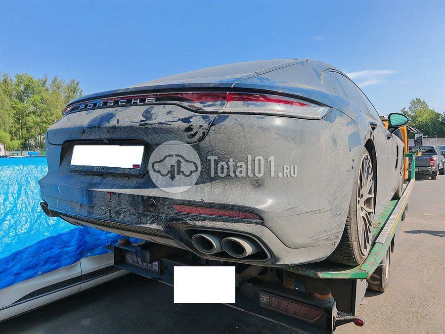 Фото Porsche Panamera 4 46