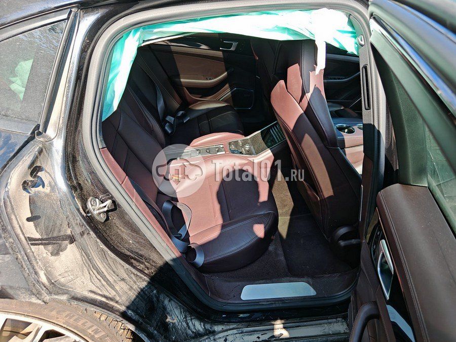 Фото Porsche Panamera 4 132