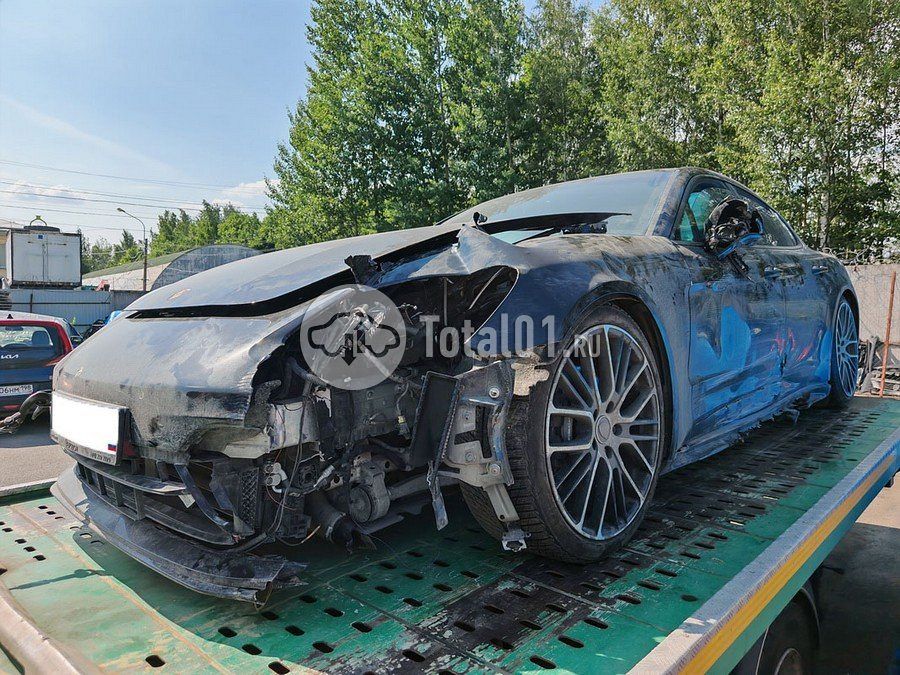 Фото Porsche Panamera 4 134