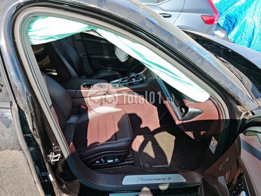 Фото Porsche Panamera 4 142