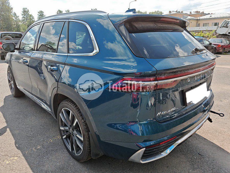 Фото Geely Monjaro 12