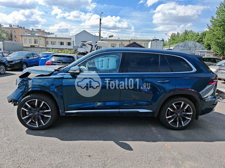 Фото Geely Monjaro 14
