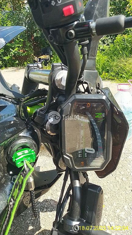 Фото Kawasaki Z650 10