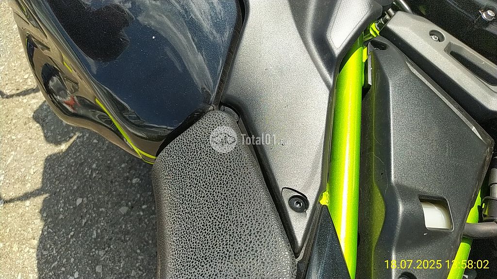 Фото Kawasaki Z650 60