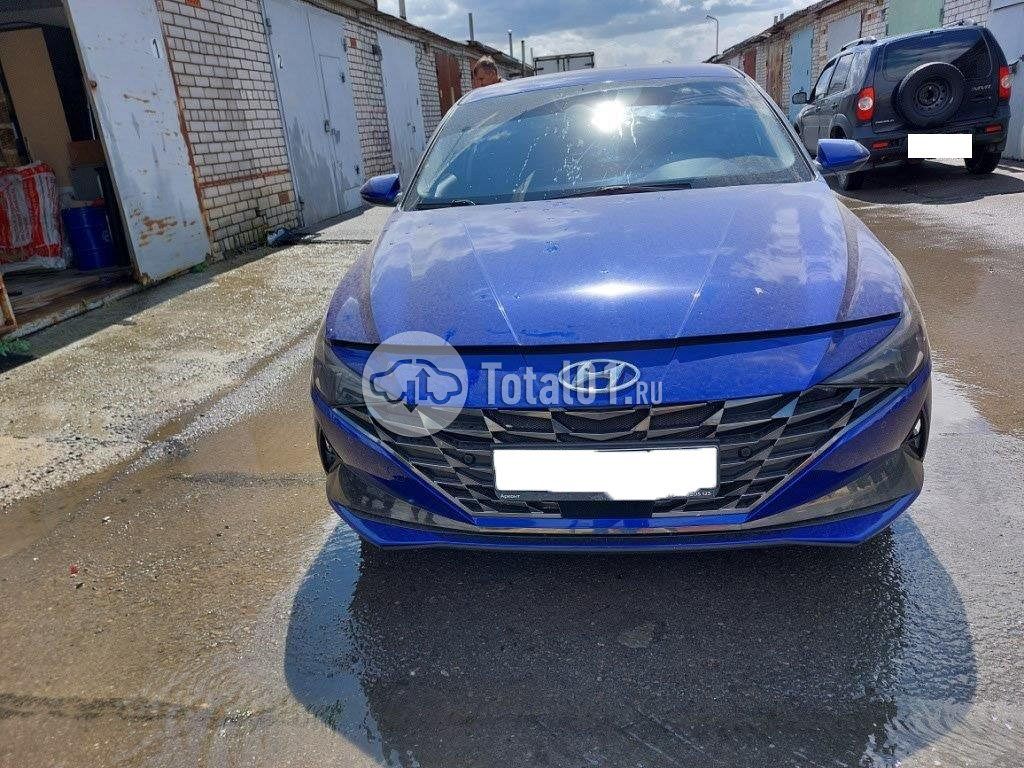 Фото Hyundai Elantra 4