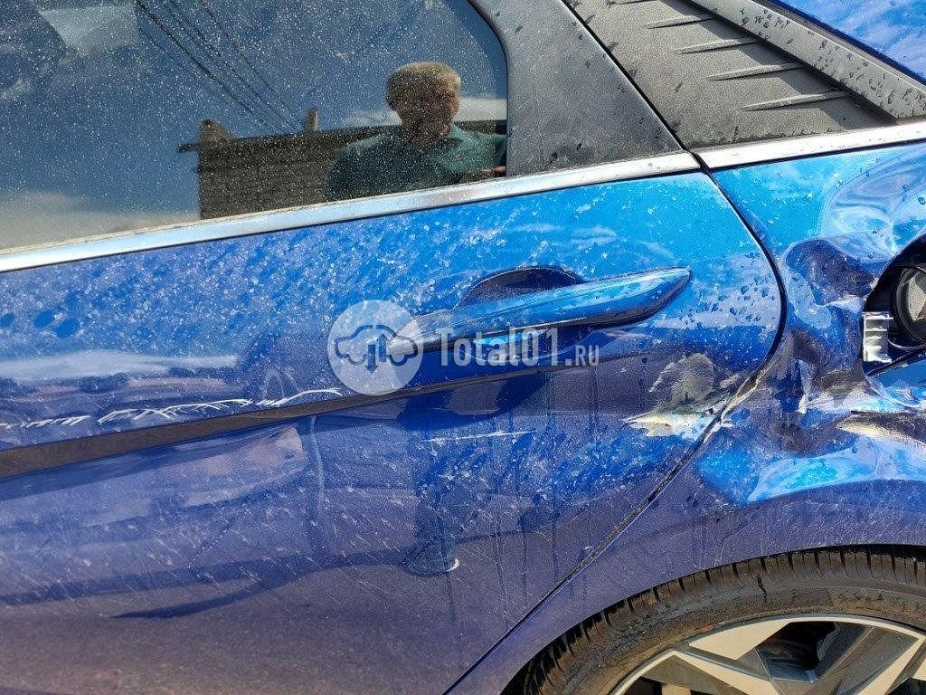 Фото Hyundai Elantra 24