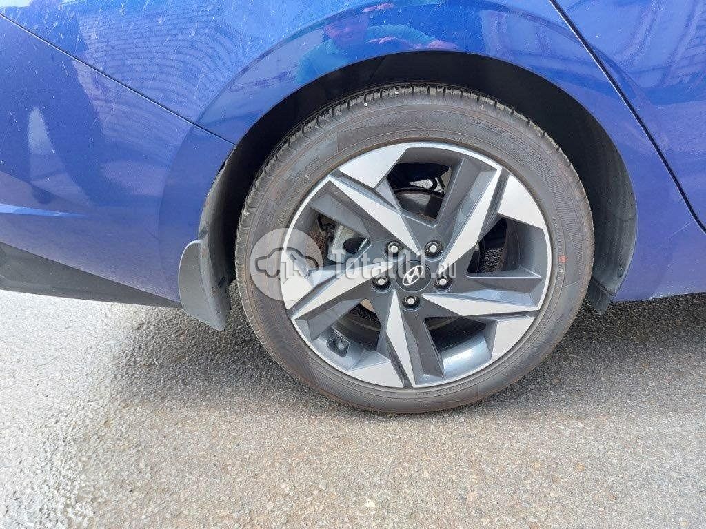 Фото Hyundai Elantra 38