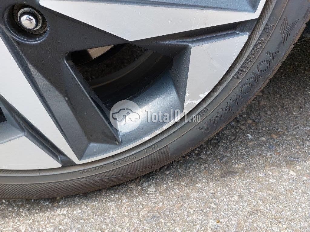 Фото Hyundai Elantra 40