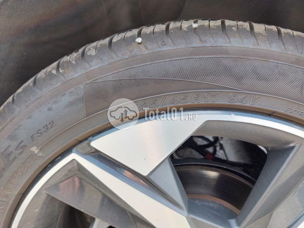 Фото Hyundai Elantra 46