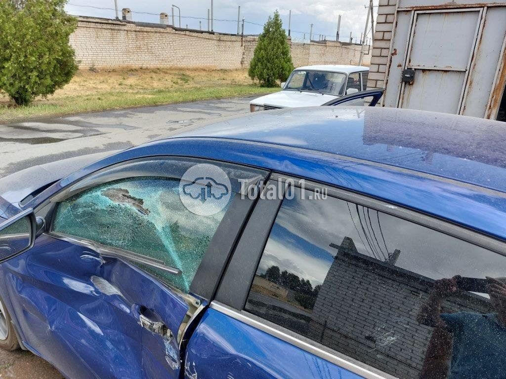 Фото Hyundai Elantra 76