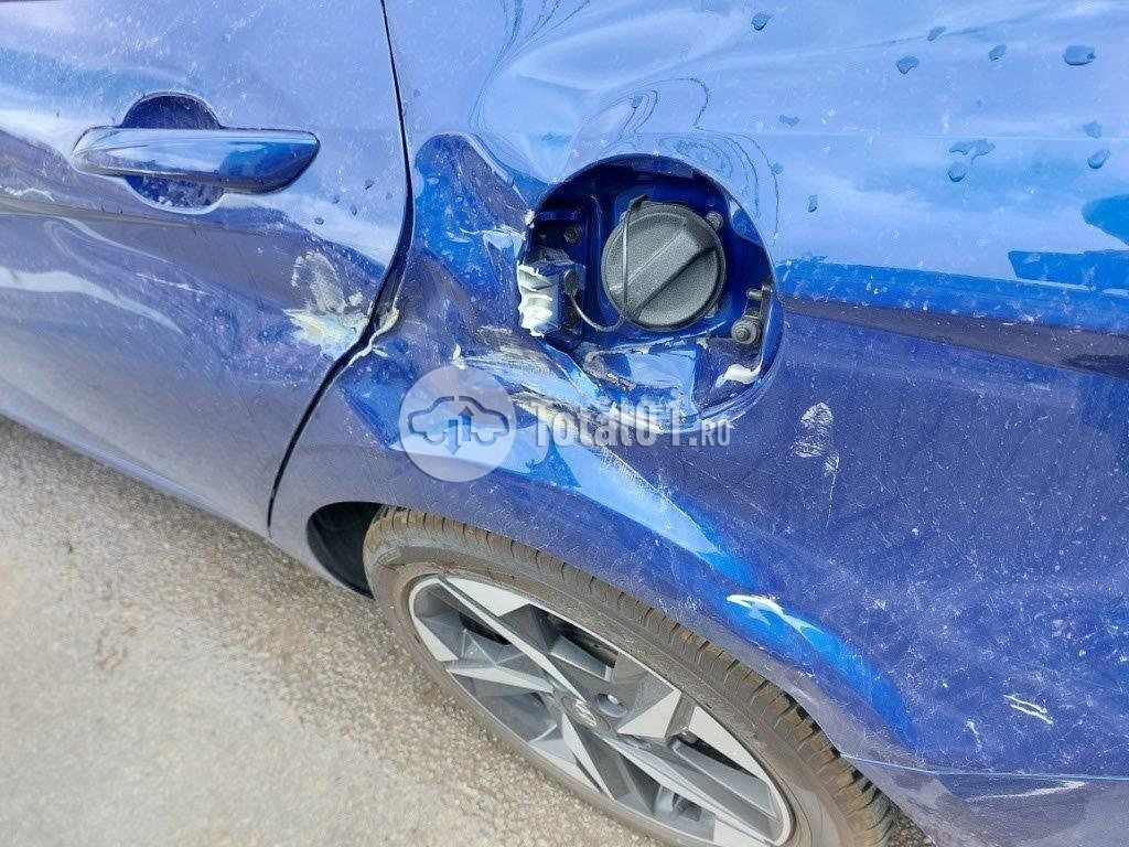 Фото Hyundai Elantra 86