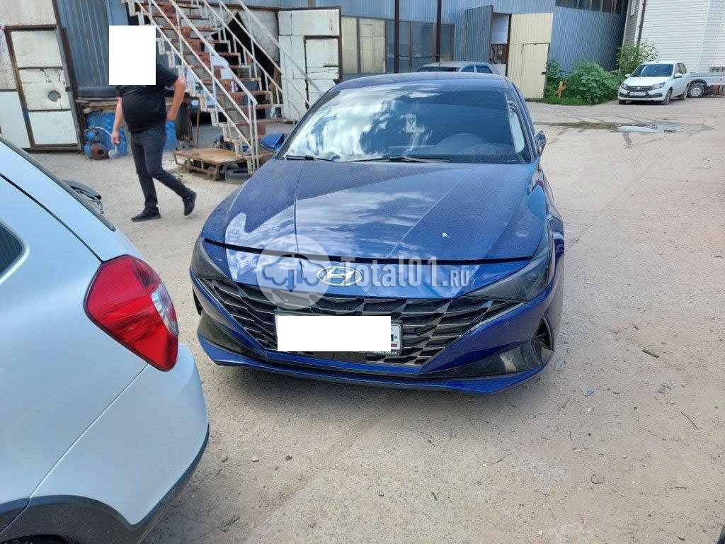Фото Hyundai Elantra 108