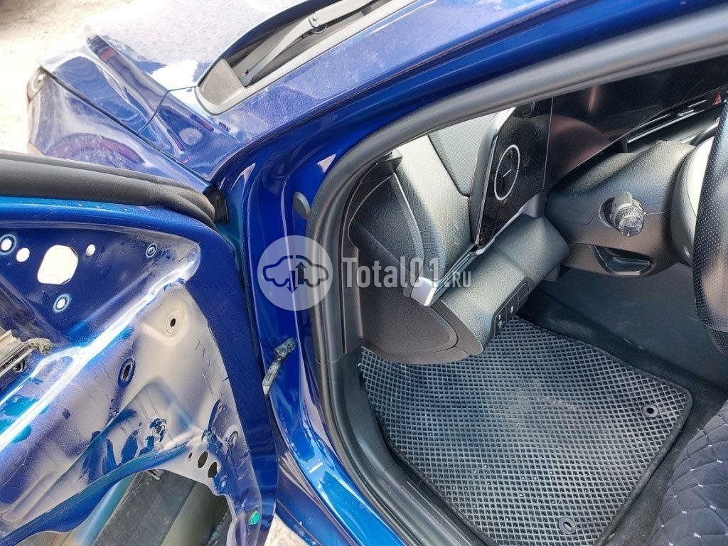 Фото Hyundai Elantra 114