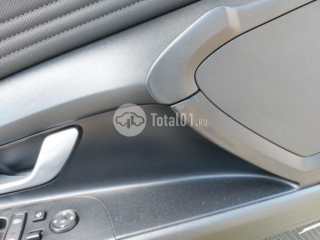 Фото Hyundai Elantra 142