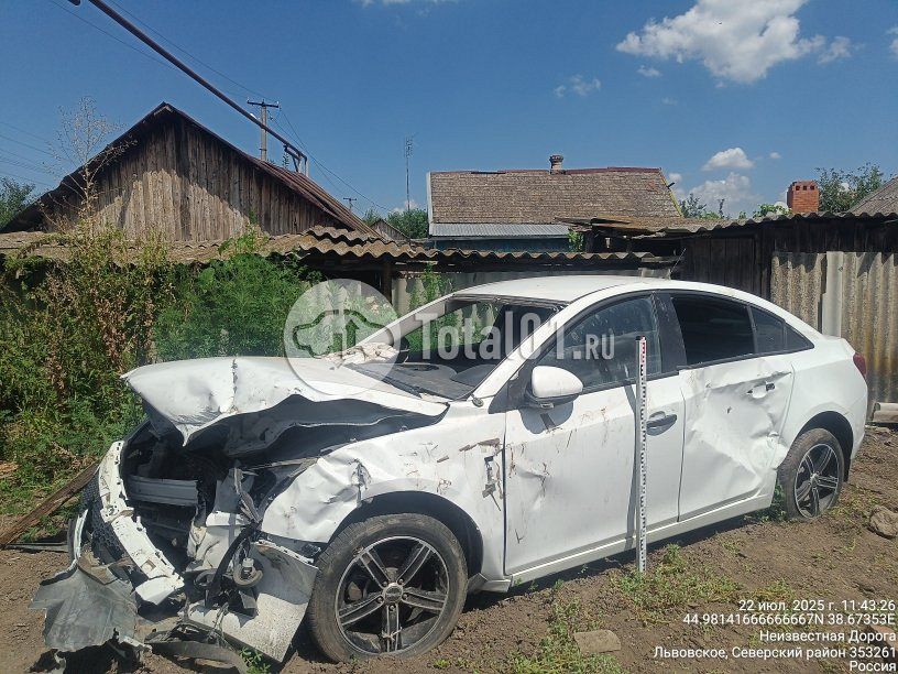 Фото Chevrolet Cruze 10