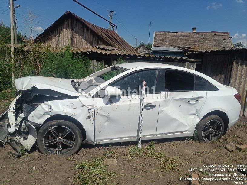 Фото Chevrolet Cruze 16
