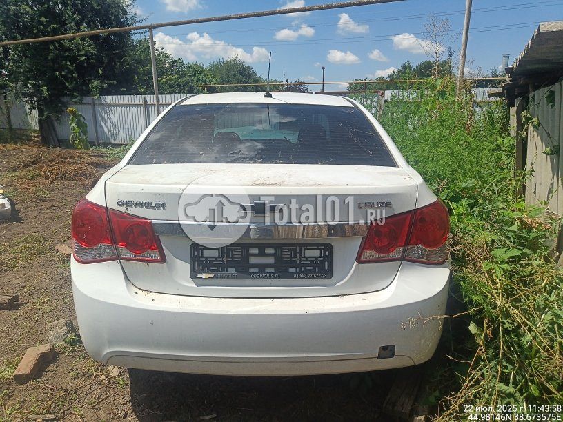 Фото Chevrolet Cruze 24