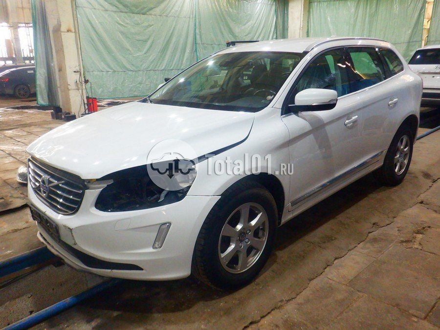 Фото Volvo XC60 8