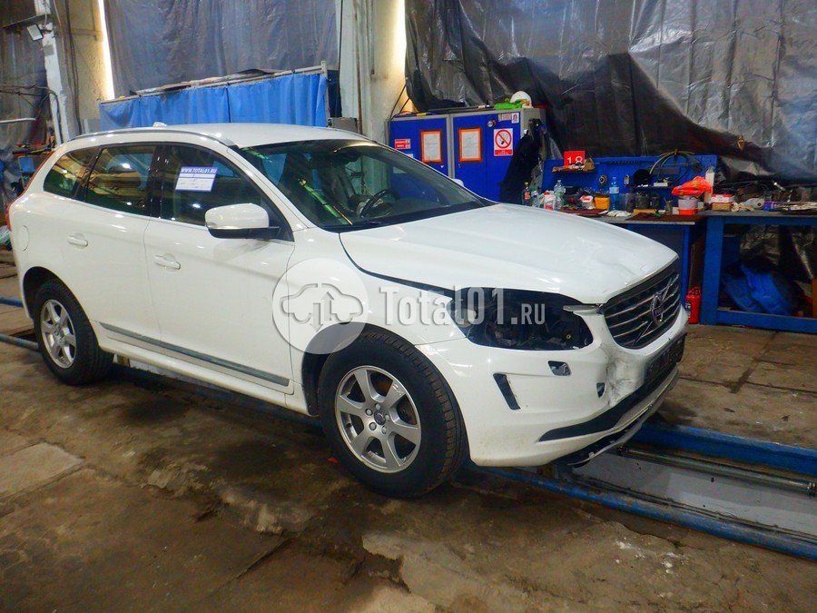 Фото Volvo XC60 10