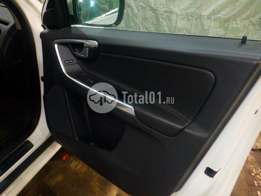 Фото Volvo XC60 20