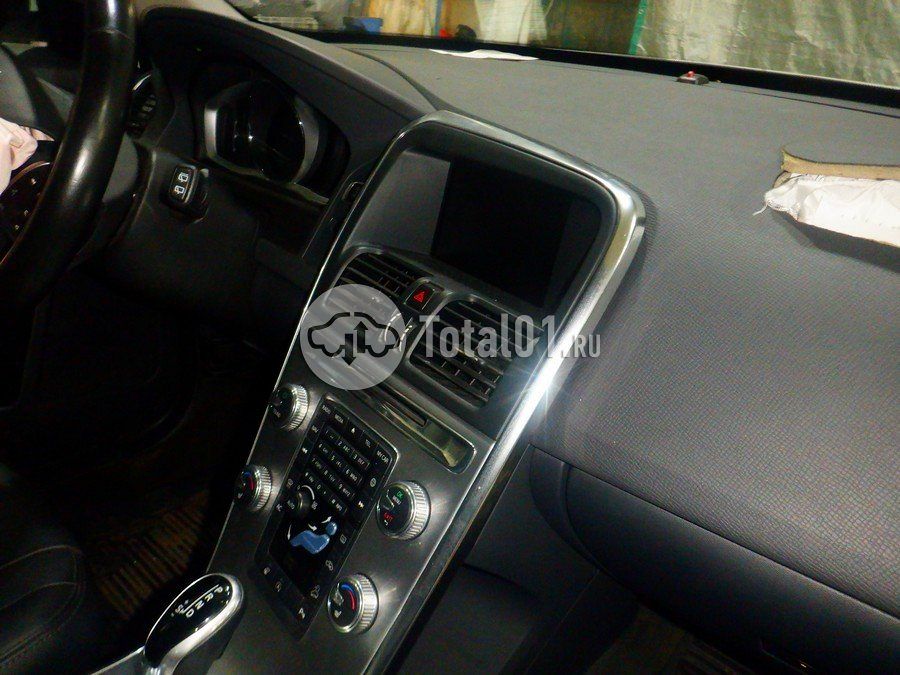 Фото Volvo XC60 32