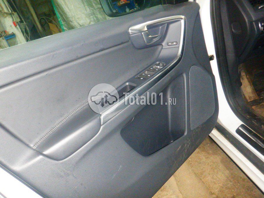 Фото Volvo XC60 76
