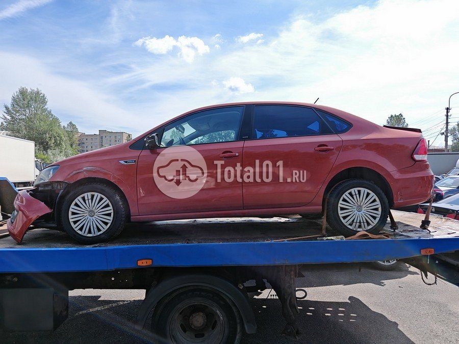 Фото Volkswagen Polo 26