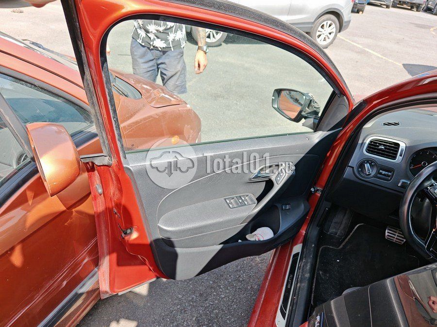 Фото Volkswagen Polo 40