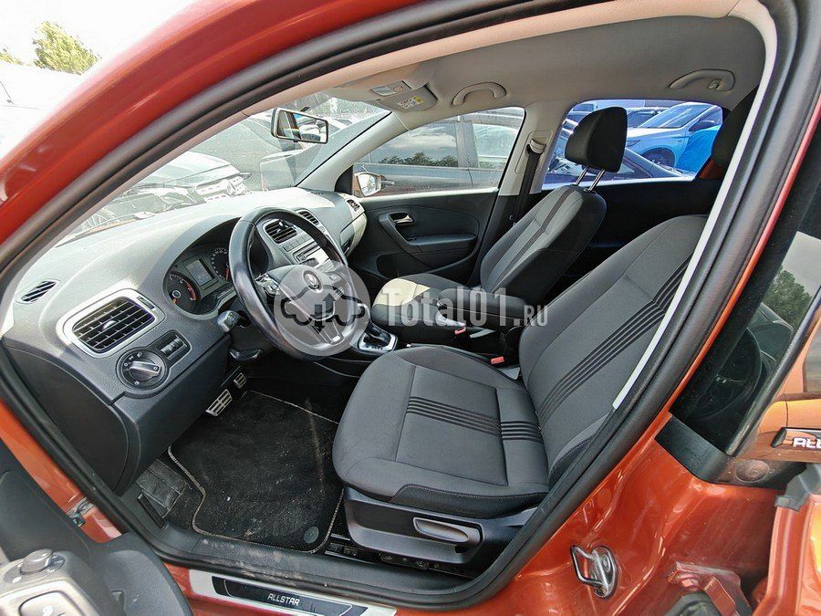 Фото Volkswagen Polo 42