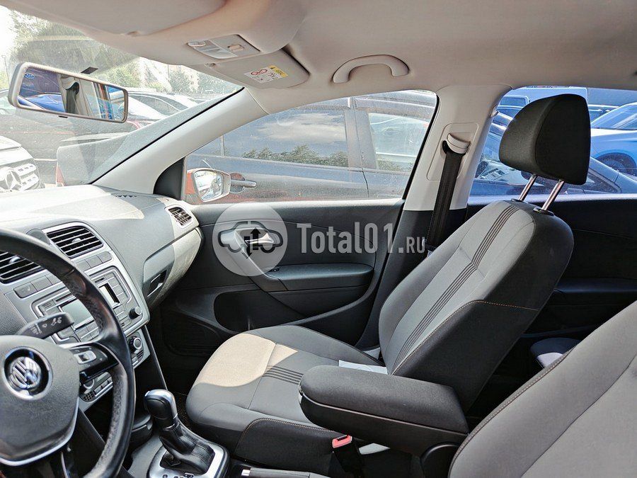 Фото Volkswagen Polo 50