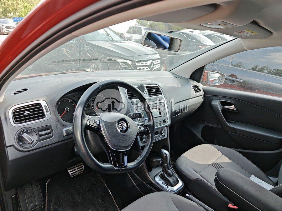 Фото Volkswagen Polo 54