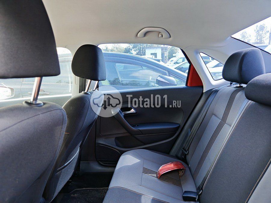 Фото Volkswagen Polo 66
