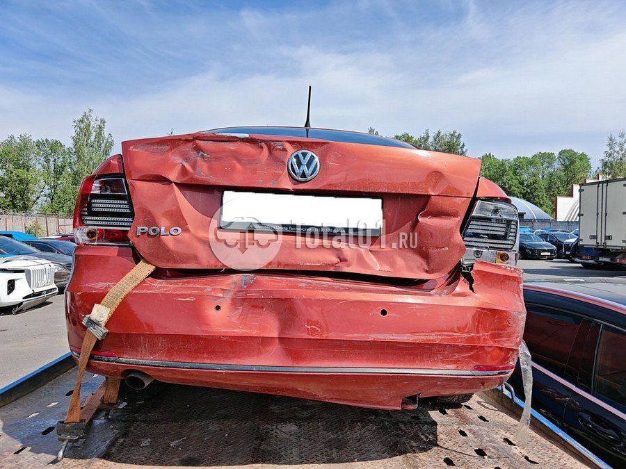 Фото Volkswagen Polo 70