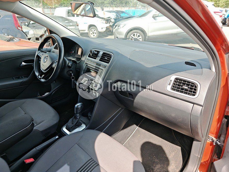Фото Volkswagen Polo 124