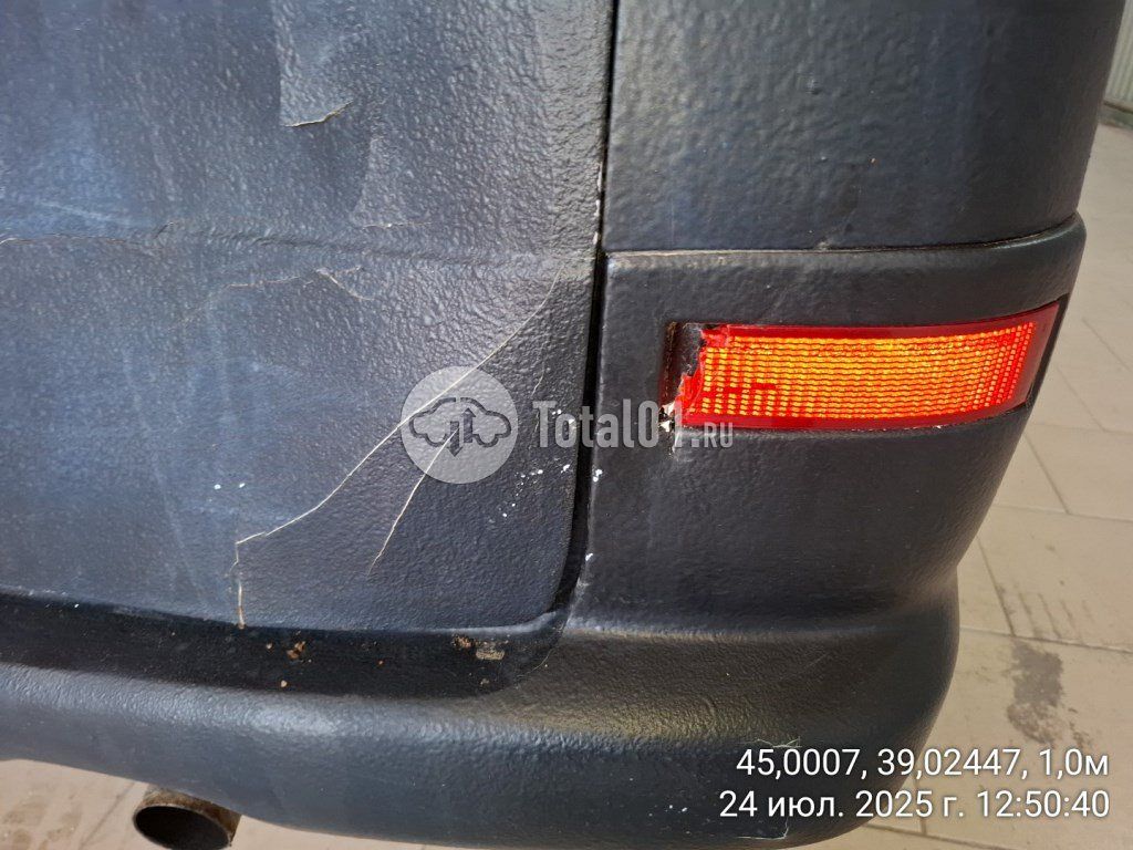 Фото Nissan Serena 16