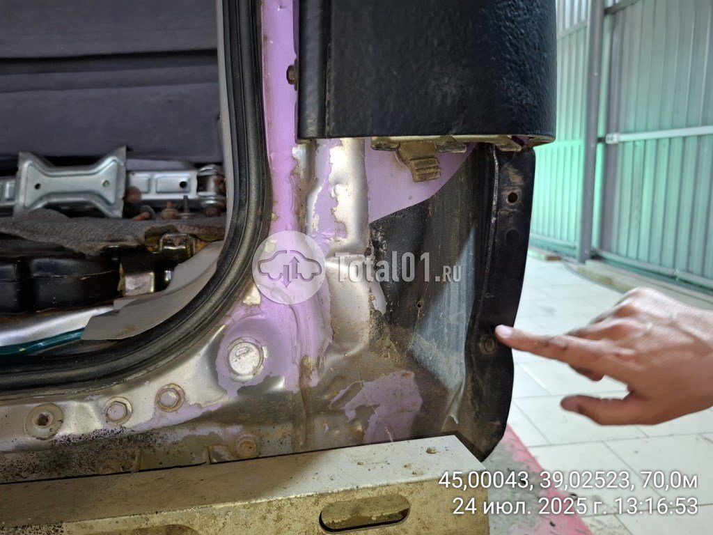 Фото Nissan Serena 36