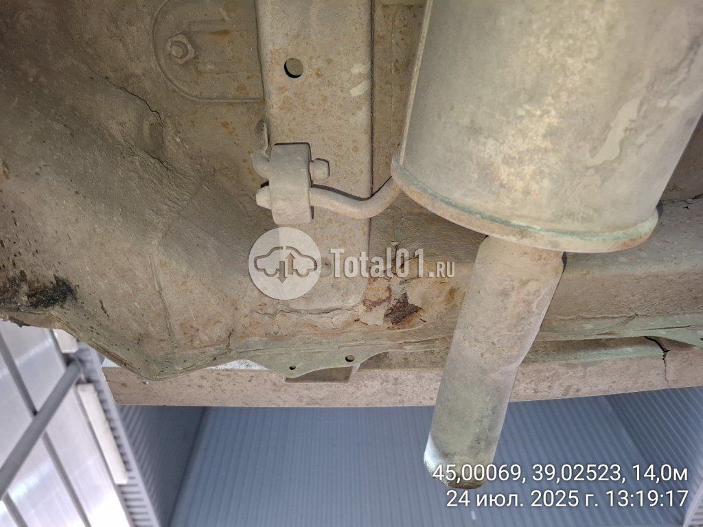 Фото Nissan Serena 42