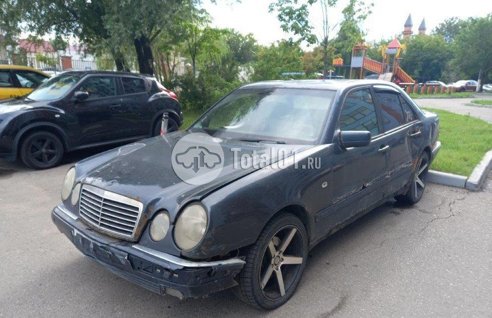 Фото Mercedes-Benz E-класс 4