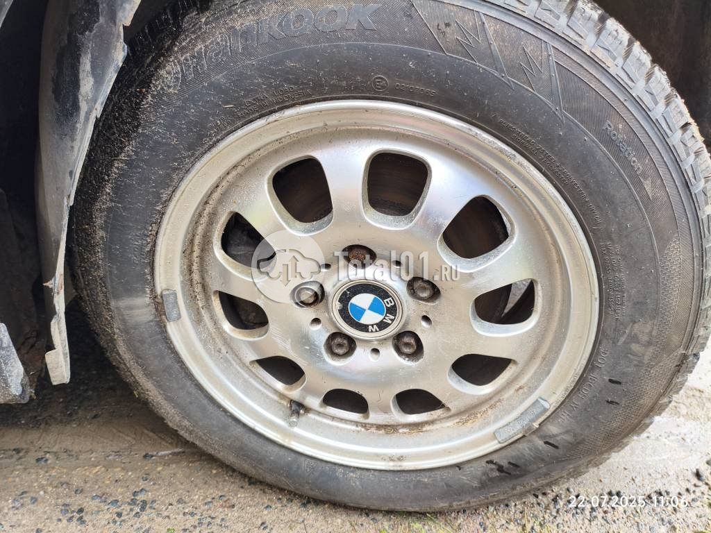 Фото BMW 3 серия 32