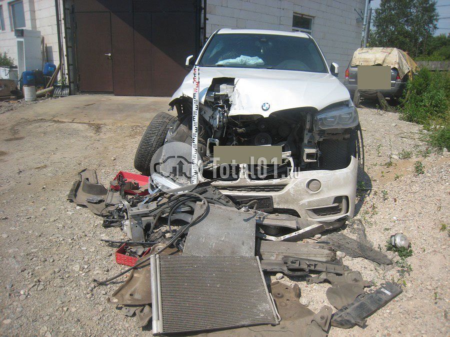 Фото BMW X5 4