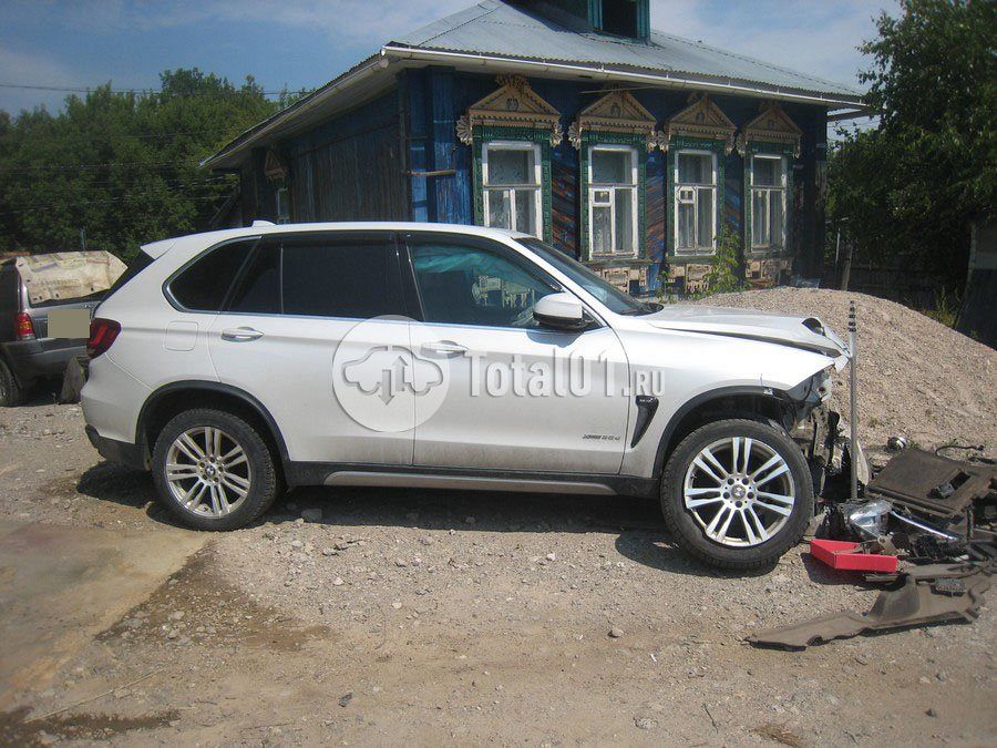Фото BMW X5 6