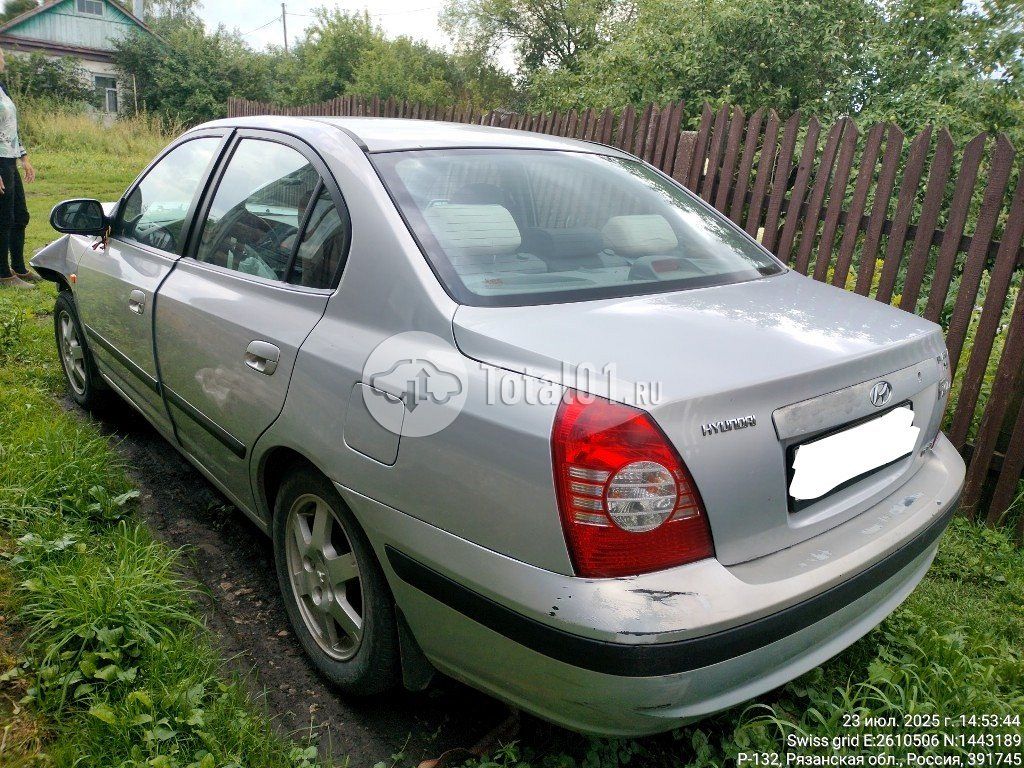 Фото Hyundai Elantra 8