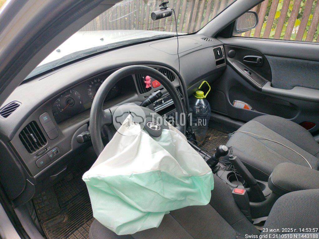 Фото Hyundai Elantra 10