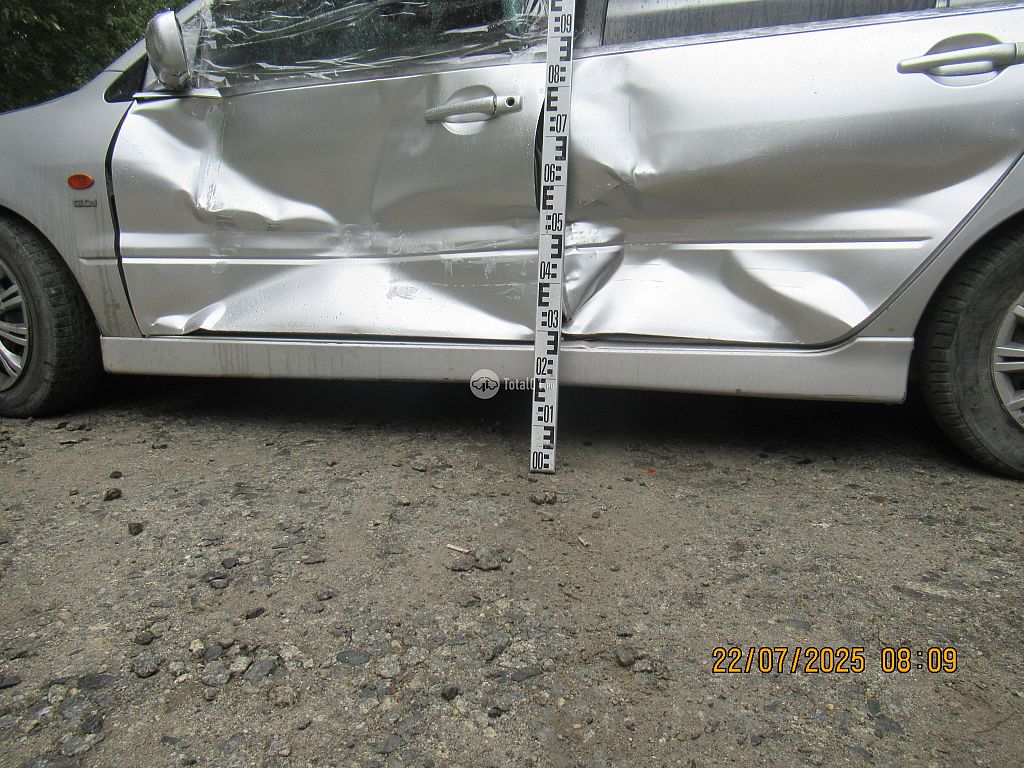 Фото Mitsubishi Lancer Cedia 12