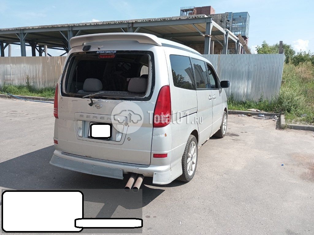 Фото Nissan Serena 2