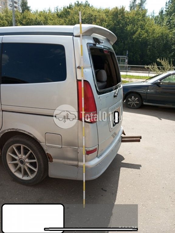 Фото Nissan Serena 14