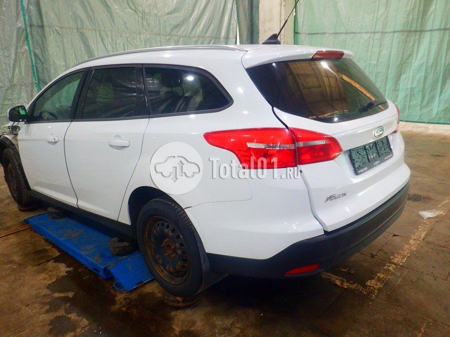 Фото Ford Focus 16