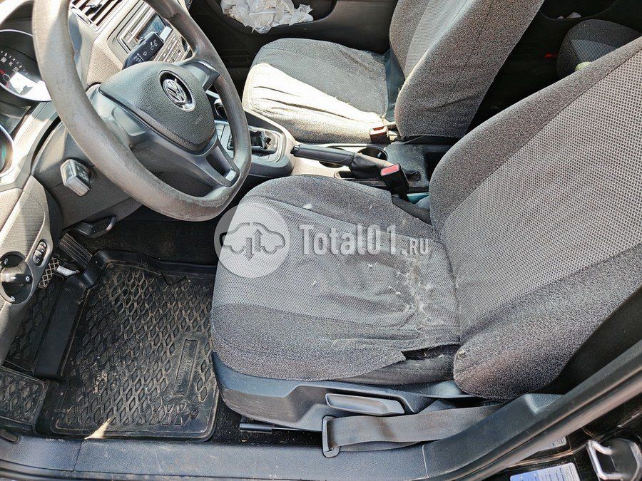 Фото Volkswagen Jetta 74