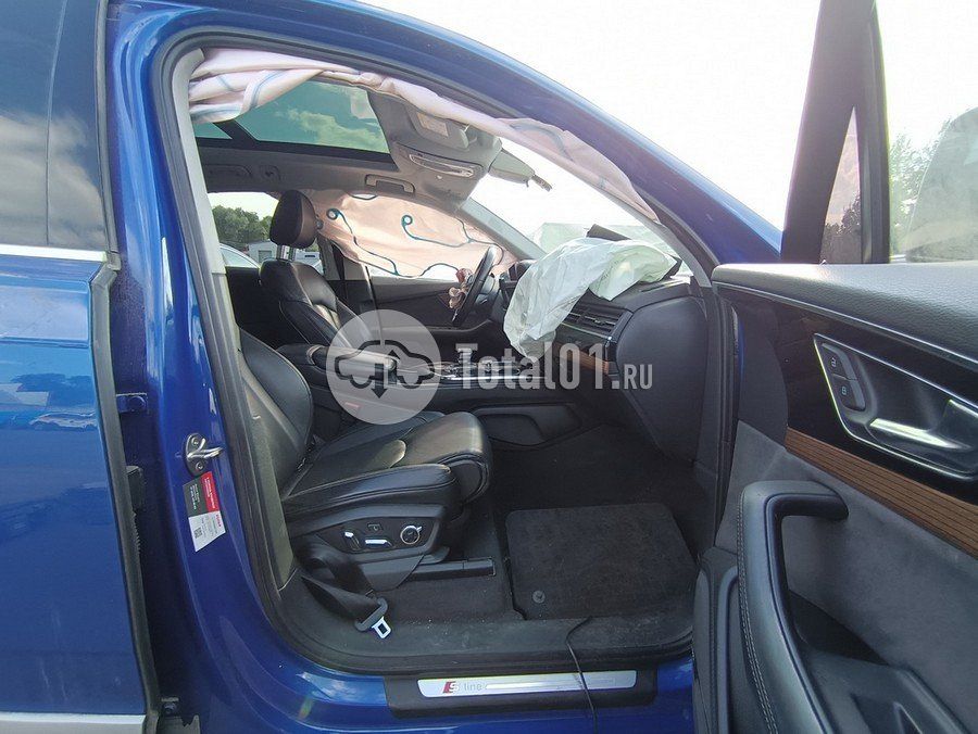 Фото Audi Q7 106