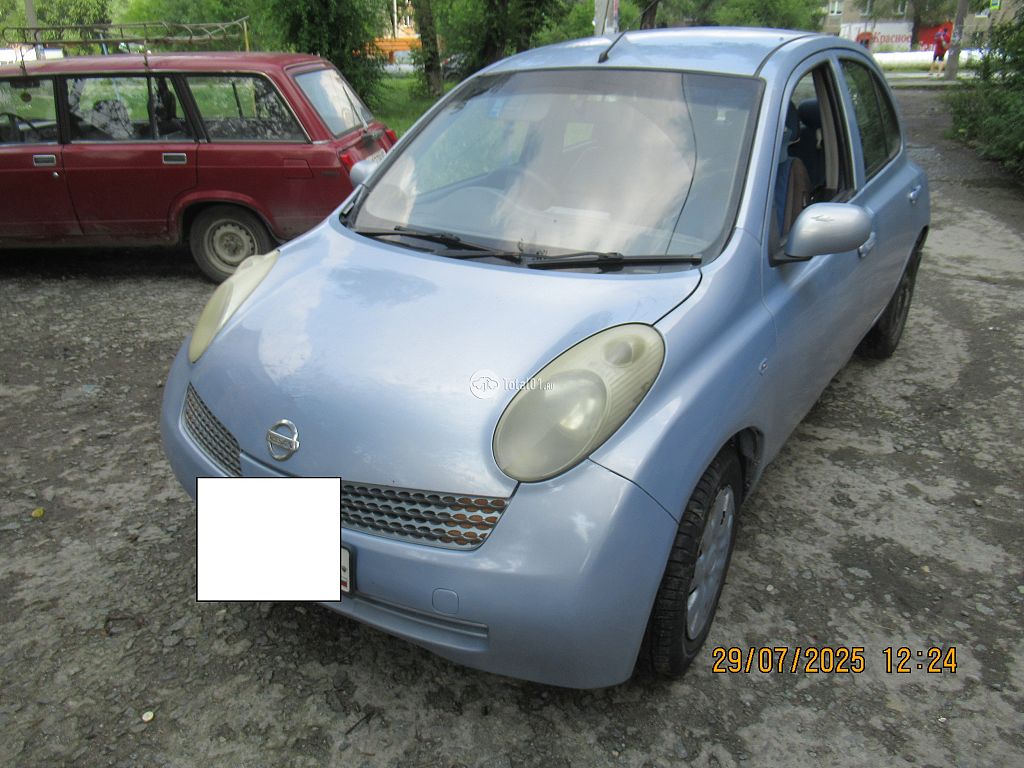 Фото Nissan March 4